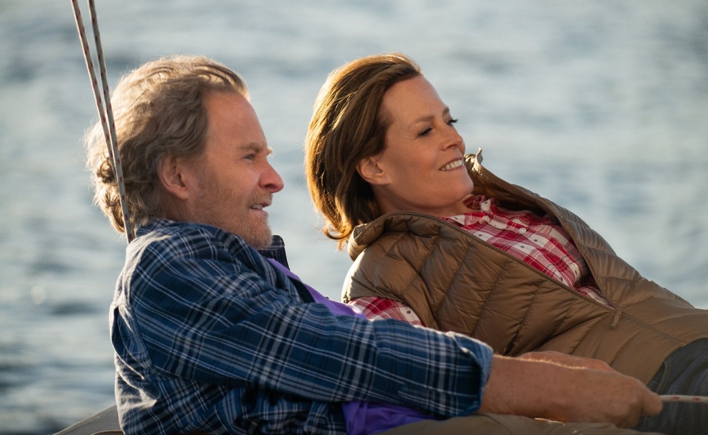 Friday Night Movie for Adults The Good House (2021) Dexter District